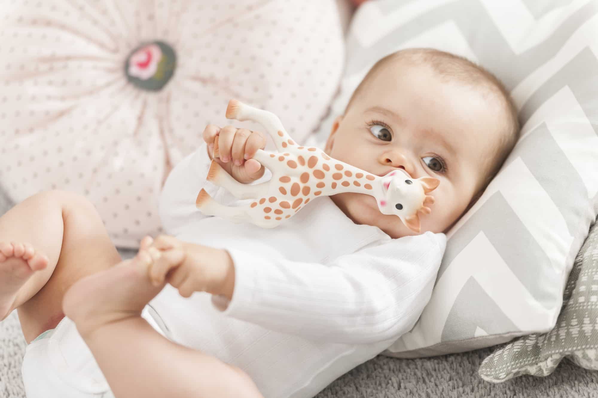 8 suggerimenti per dare sollievo al neonato durante la crescita
