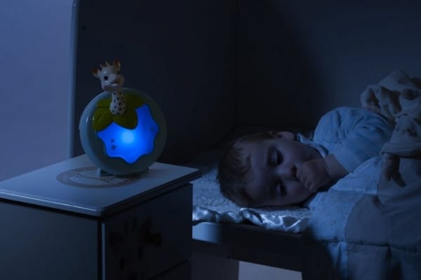 8 suggerimenti per rendere più serene le notti del neonato